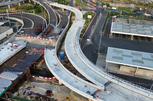Construction of the Road Network around the Start-End Points of the Fourth Sea-Crossing Bridge in Ma...